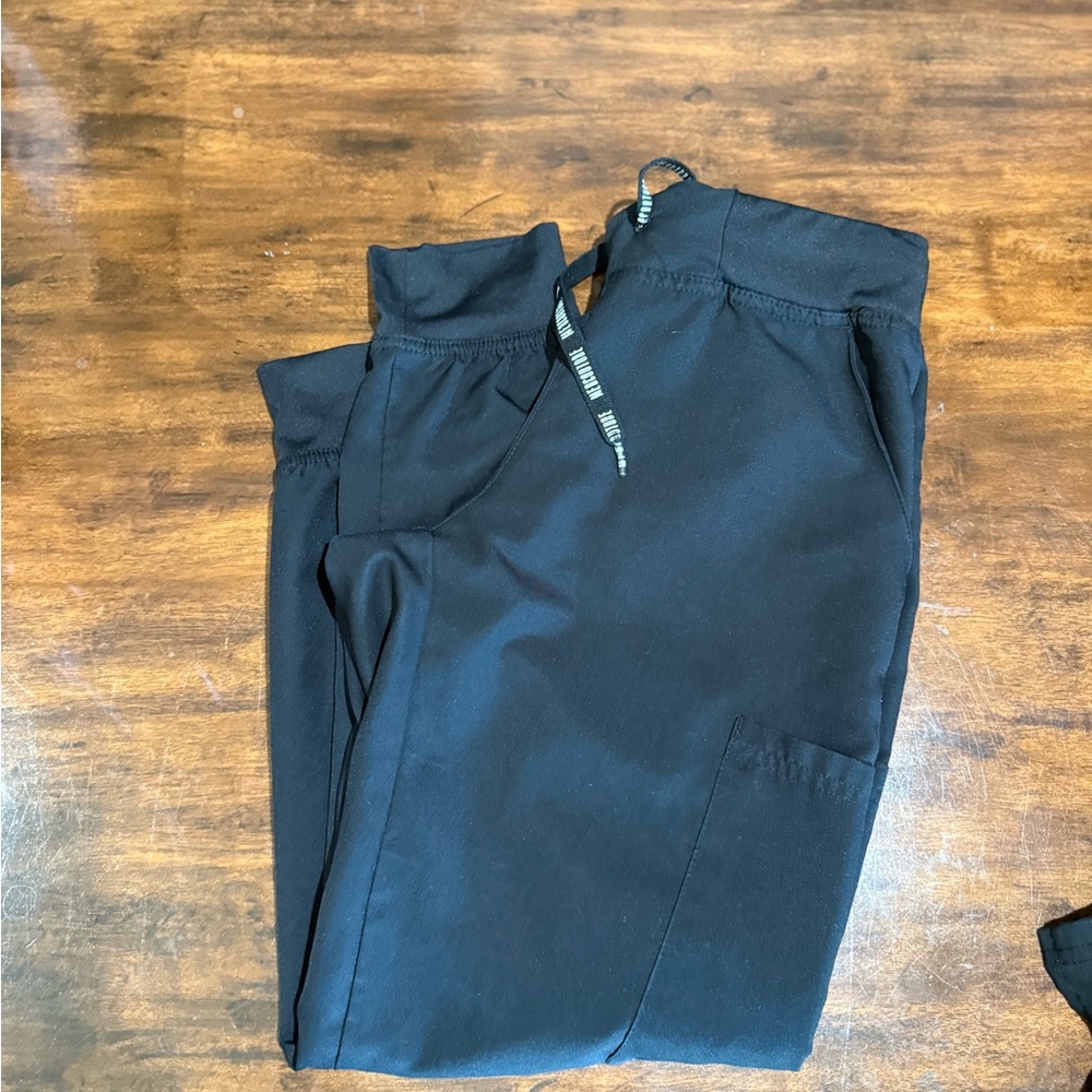 Women’s jogger scrub bottoms